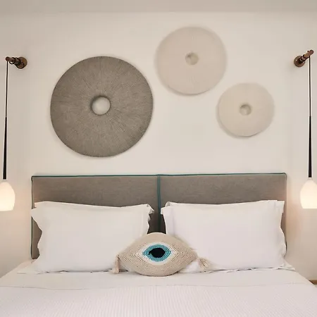 Icon Apartment *